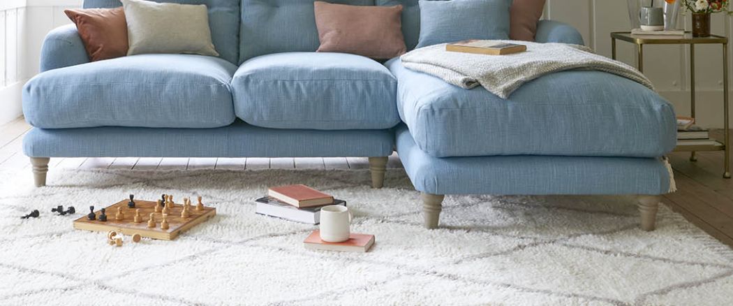 Restoring a Water-Damaged Rug in a Singaporean Tropical Home
