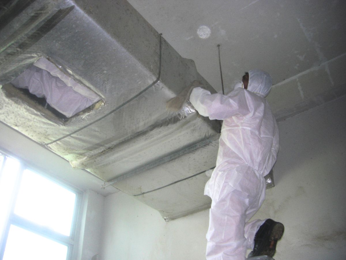big red team cleaning acmv duct