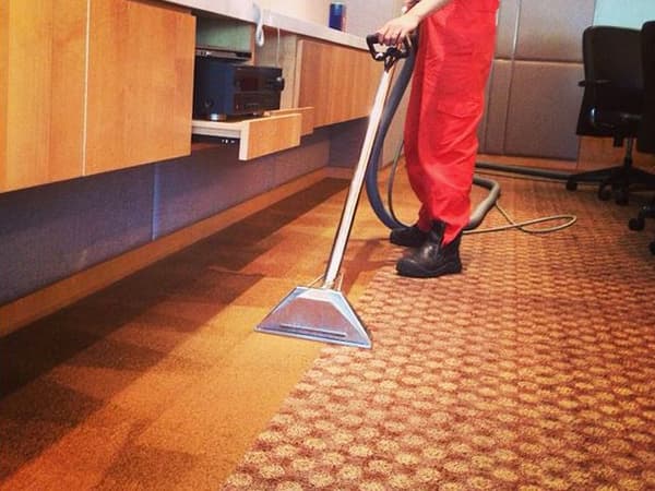 Carpet Cleaning in a Singapore Office